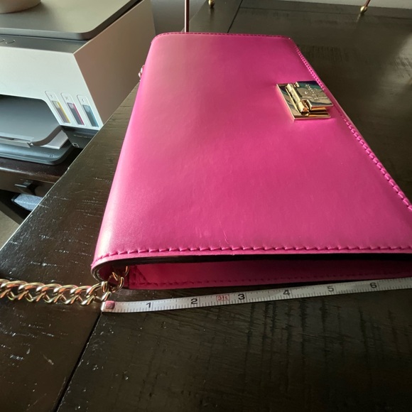 Kate Spade pink snapdragon purse. - Picture 6 of 8